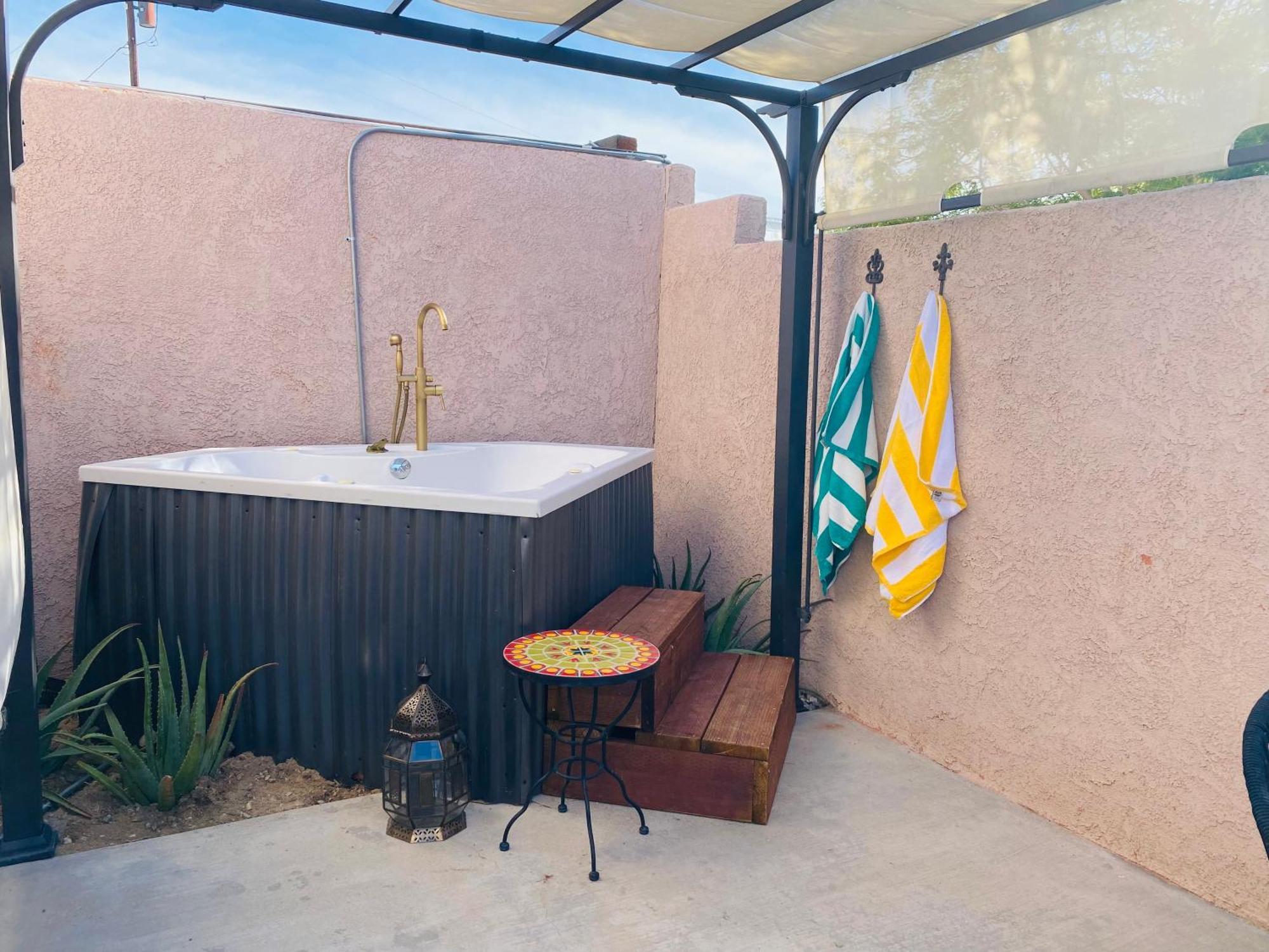 Mi Kasa Hot Springs 420,Adults Only, Clothing Optional Ξενοδοχείο Desert Hot Springs Εξωτερικό φωτογραφία